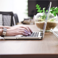 ホームページ作成は個人でも充分挑戦出来る、著作権の事には要注意